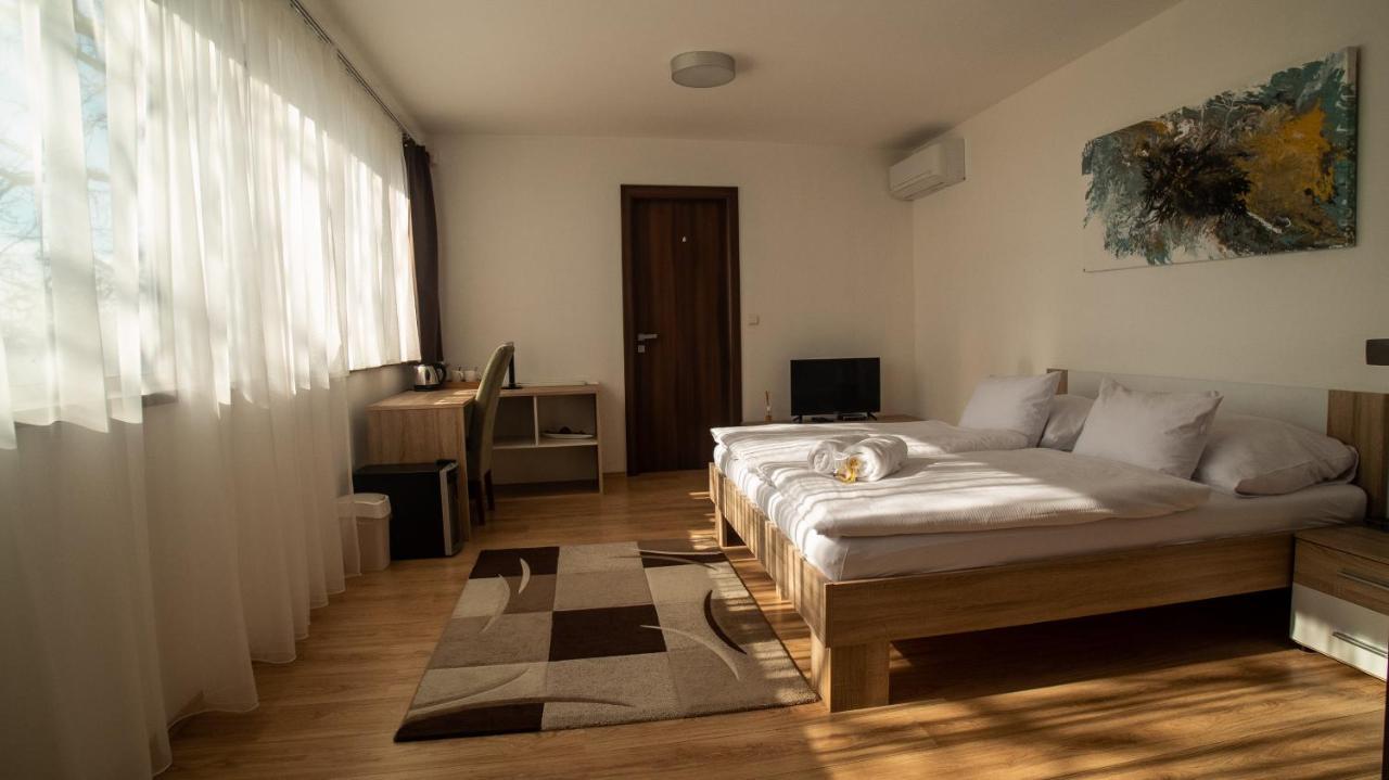 River View Residence براتسيلافا المظهر الخارجي الصورة